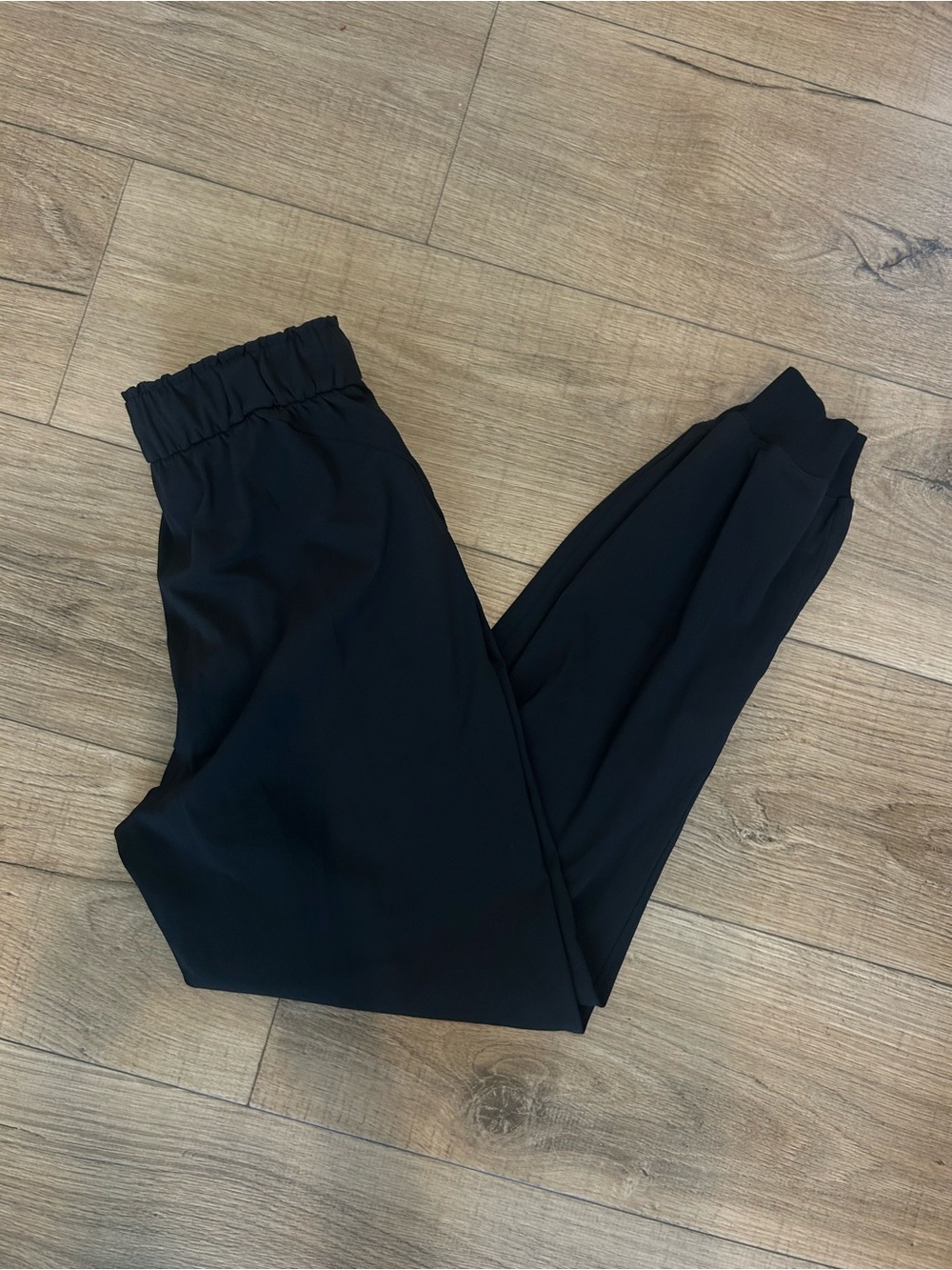 Lululemon Size 4 Black High Waisted Jogger Pant